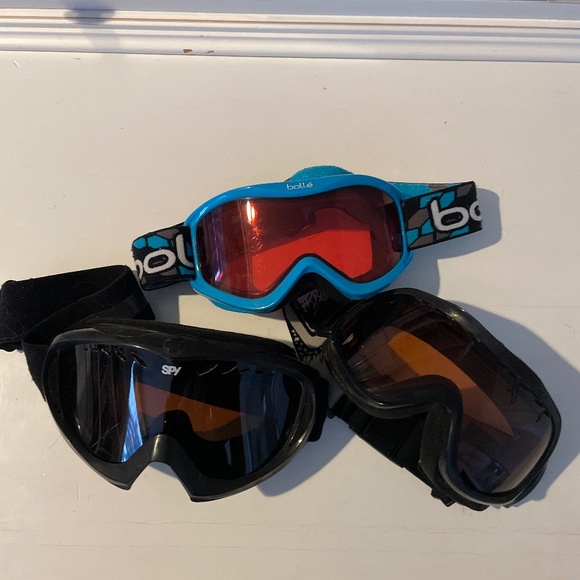 Pack of Boys Ski Goggles - Picture 1 of 3